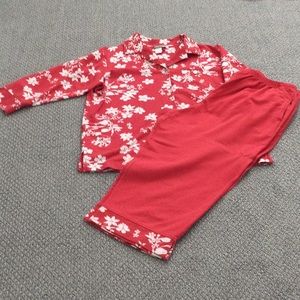 Coldwater Creek 100% cotton 2 pc set. 3/4 sleeve. Elastic waist capris. Size XL.